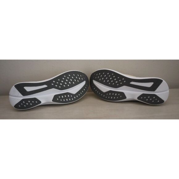 Hoka One One Women's Sz 10B Eggnog Vanilla/Yellowish White Mach 6 Sneakers Shoes - Picture 4 of 15